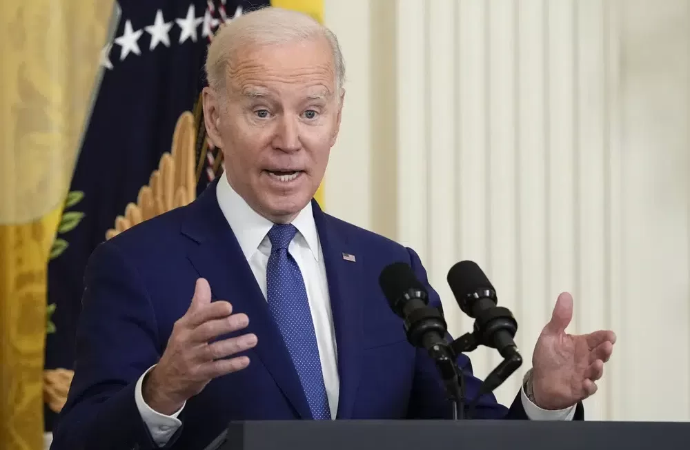 Biden’s TikTok, oil moves test the loyalty of young voters